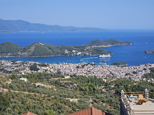 Villa Arianna - SkySea Resort media thumbnail 4